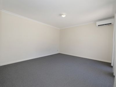 4 / 156 Streich Avenue, Kelmscott