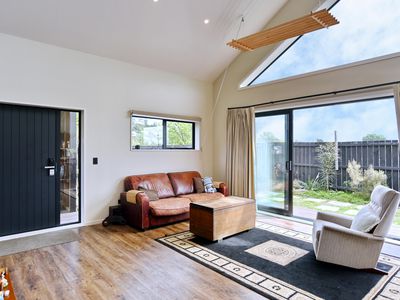 375 Port Hills Road, Hillsborough