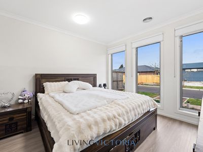 31 Houston Drive, Thornhill Park