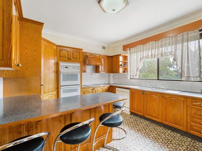 8 Tucker Street, Bass Hill