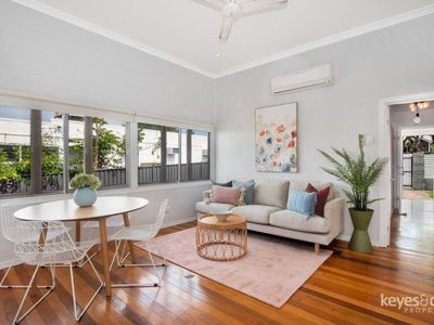 22 North Street, West End