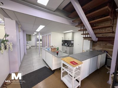 323 Newbridge Road, Moorebank