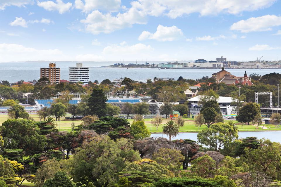 1005 / 480 St Kilda Road, Melbourne