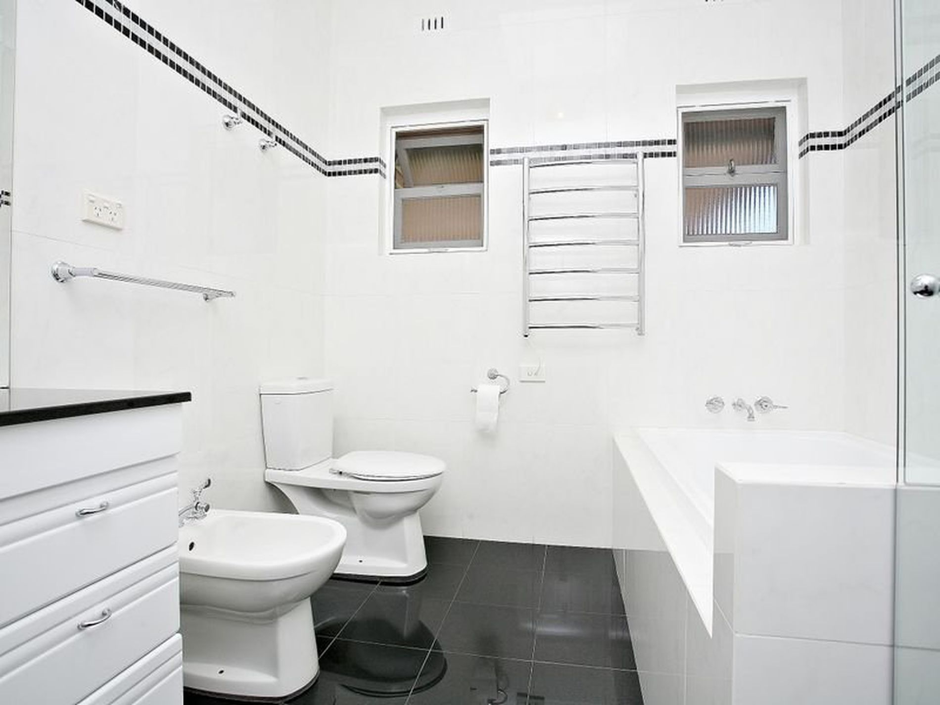 54 Smith Street, Eastgardens