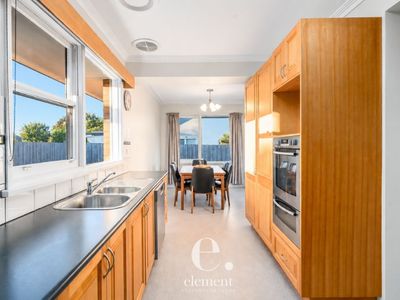 24 Eton Road, Belmont