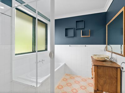 2 Gunyuma Crescent, North Nowra