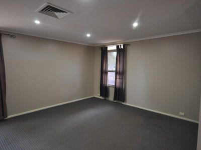 25 Gandwarra Crescent, Newman