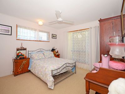 6 Berna Court, Point Vernon