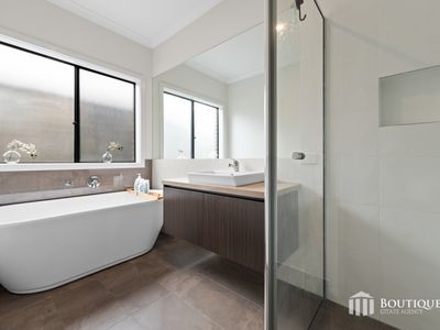 69 Villager Street, Cranbourne East