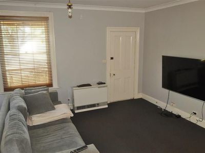 18 Battye Street, Forbes