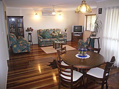 6 Cotswold Court, Rochedale South