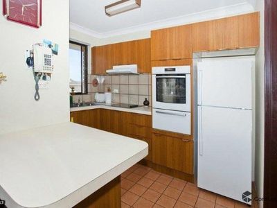 4 / 11 Surfside Drive, Port Kembla