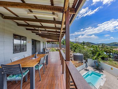 7 Daydream Court, Cannonvale