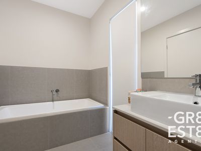 89 Hayton Park Boulevard, Cranbourne West