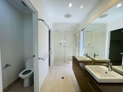 54 Denham Crescent, North Lakes