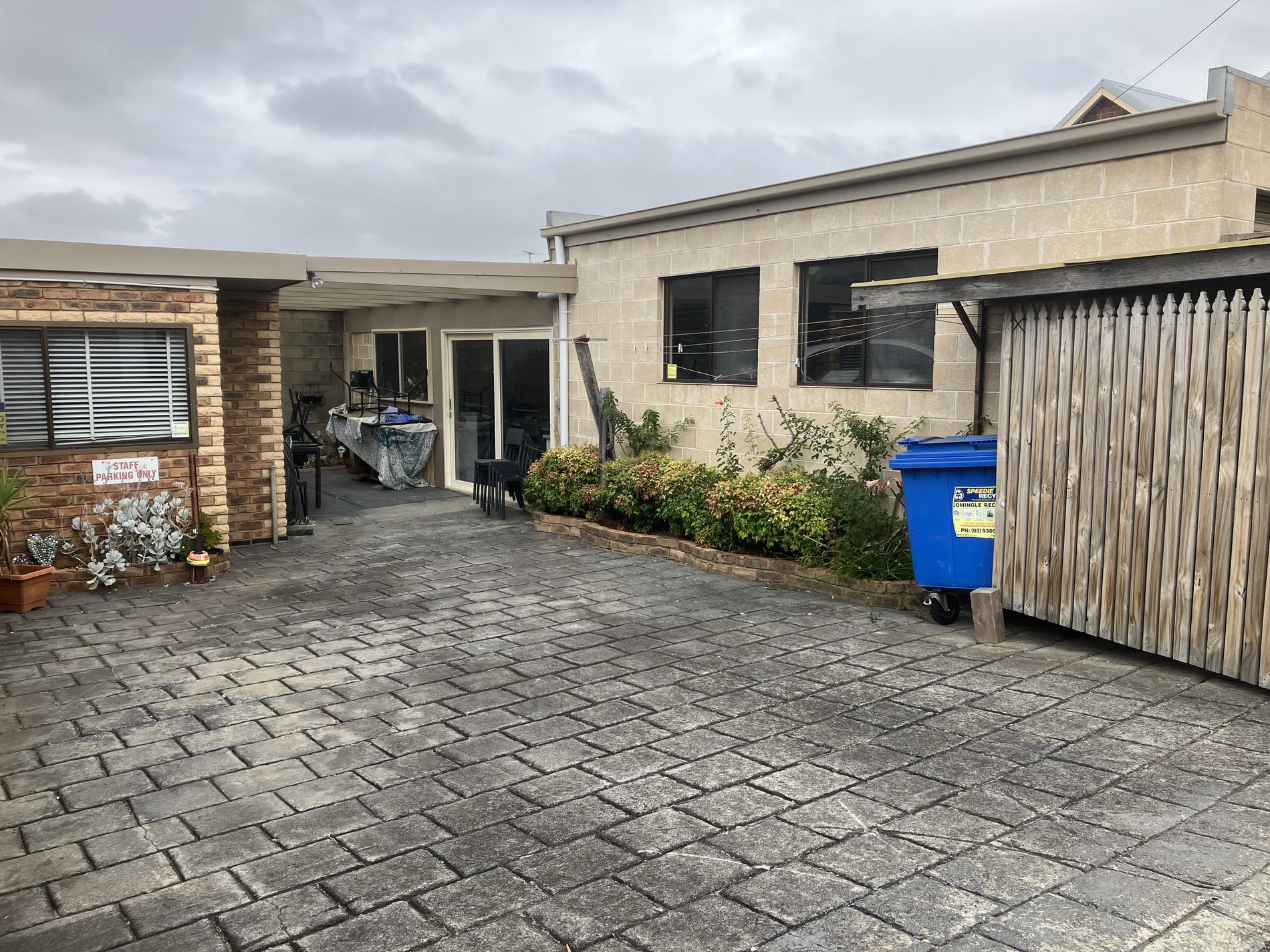 284 Latrobe Terrace, Newtown