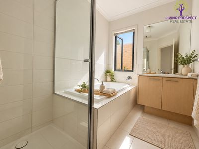 185 Saltwater Promenade, Point Cook