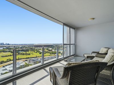 1401 / 30 The Circus, Burswood