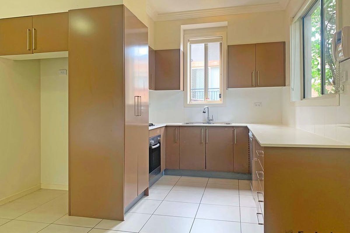 1 / 12 Sophie Street, Telopea