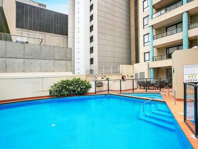 2202 / 1 Hosking Place, Sydney