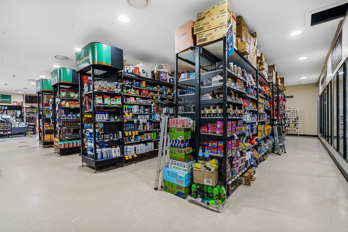 Shop 1 / 1-3 Laurina Avenue, Yarrawarrah