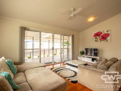 52 Grey Street, Glen Innes