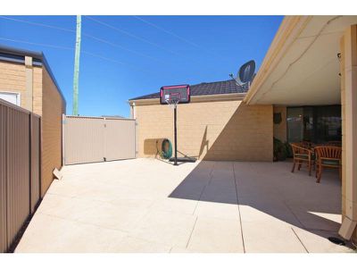 44 Bristle Avenue, Southern River