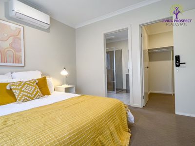 Bedroom 2 / 15 Grandvista Boulevard, Werribee