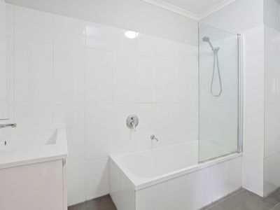 208 Kruger Parade, Bellbird Park
