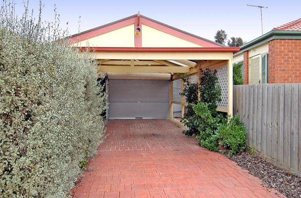 106 Roxburgh Park Drive, Roxburgh Park