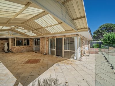 20 Northmore Crescent, Winthrop