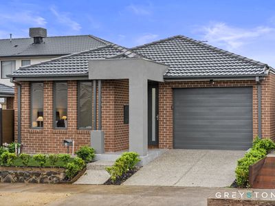 3 Pienza Road, Fraser Rise