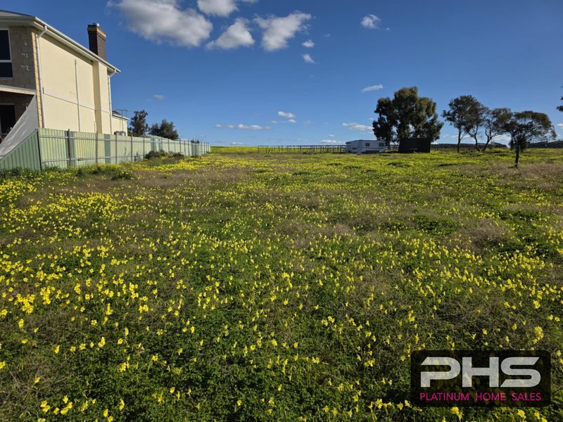 384 Gorton Drive, Mystic Park