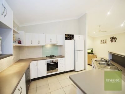 16 Dotterel Close, Douglas