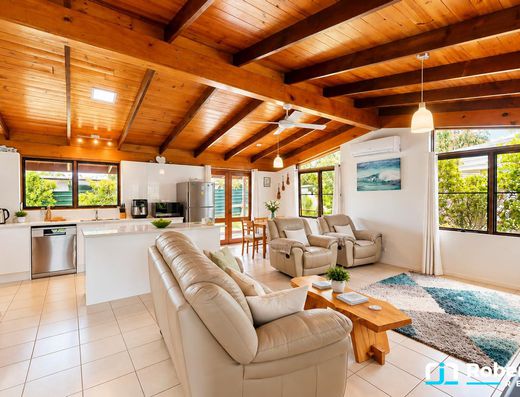 A Character Home with the Ultimate Setup for the Motorhome or Caravan image 3