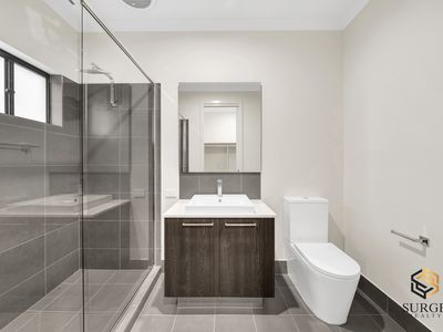 10 Petunia Crescent, Armstrong Creek