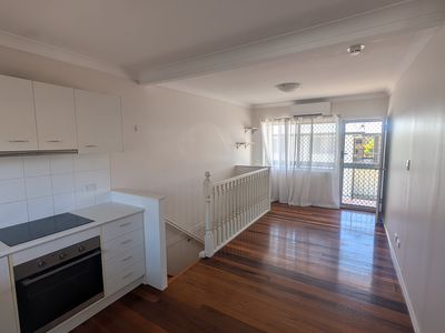 2 / 94 Eton Street, Nundah