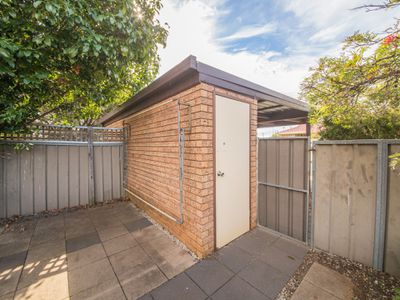 2 / 13 Bedford Avenue, Dubbo
