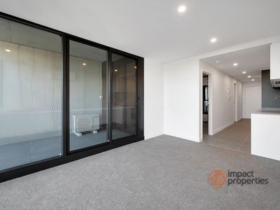 1605  / 2 Furzer Street, Phillip