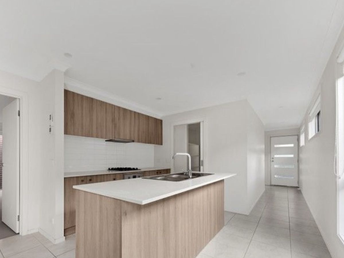 53 Keira Circuit, Werribee