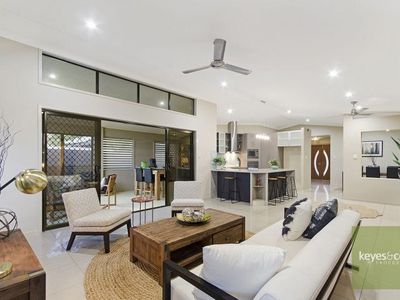 13 Waterlily Circuit, Douglas