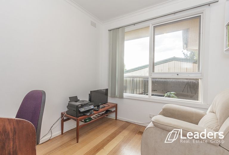 14 Knaith Road, Ringwood East
