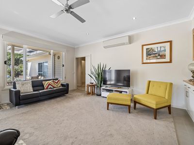 8 Lakeside Avenue, Mount Beauty