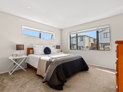6 Hiki Street, Hobsonville