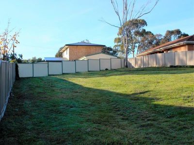 5 Nesbit Court, Castlemaine