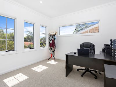1B Reid Street, Oak Flats