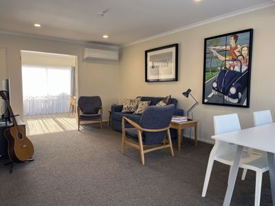 42 / 42 Main Road, Tawa