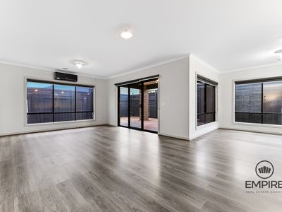 40 Ferrari Drive, Cranbourne East