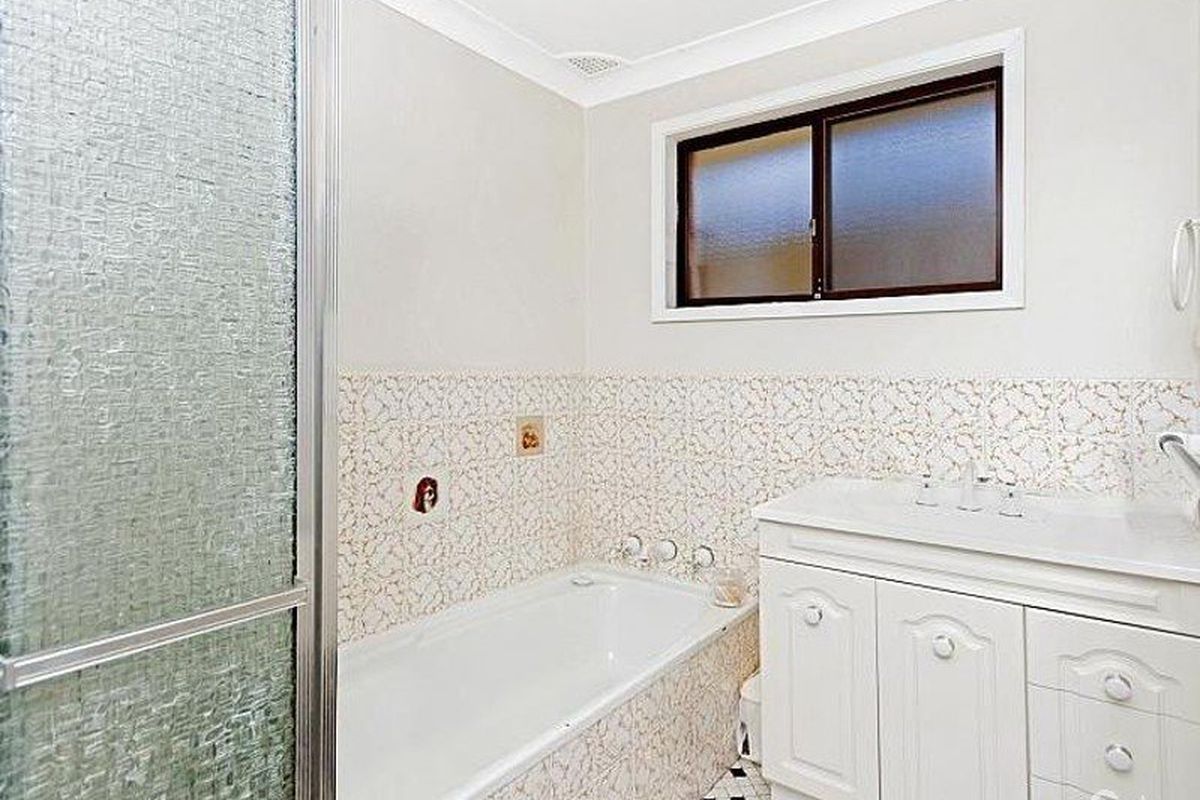9 Lingi Street, Erina