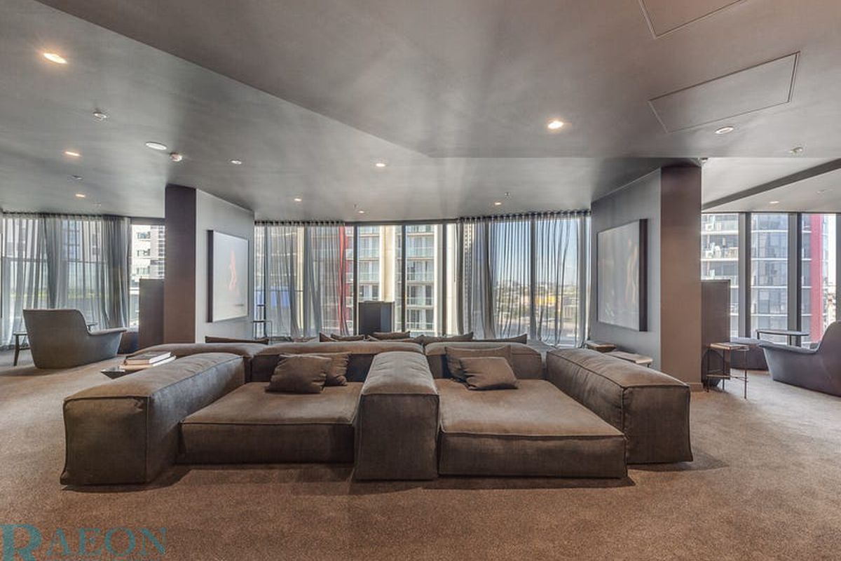 2403 / 105 Clarendon Street, Southbank